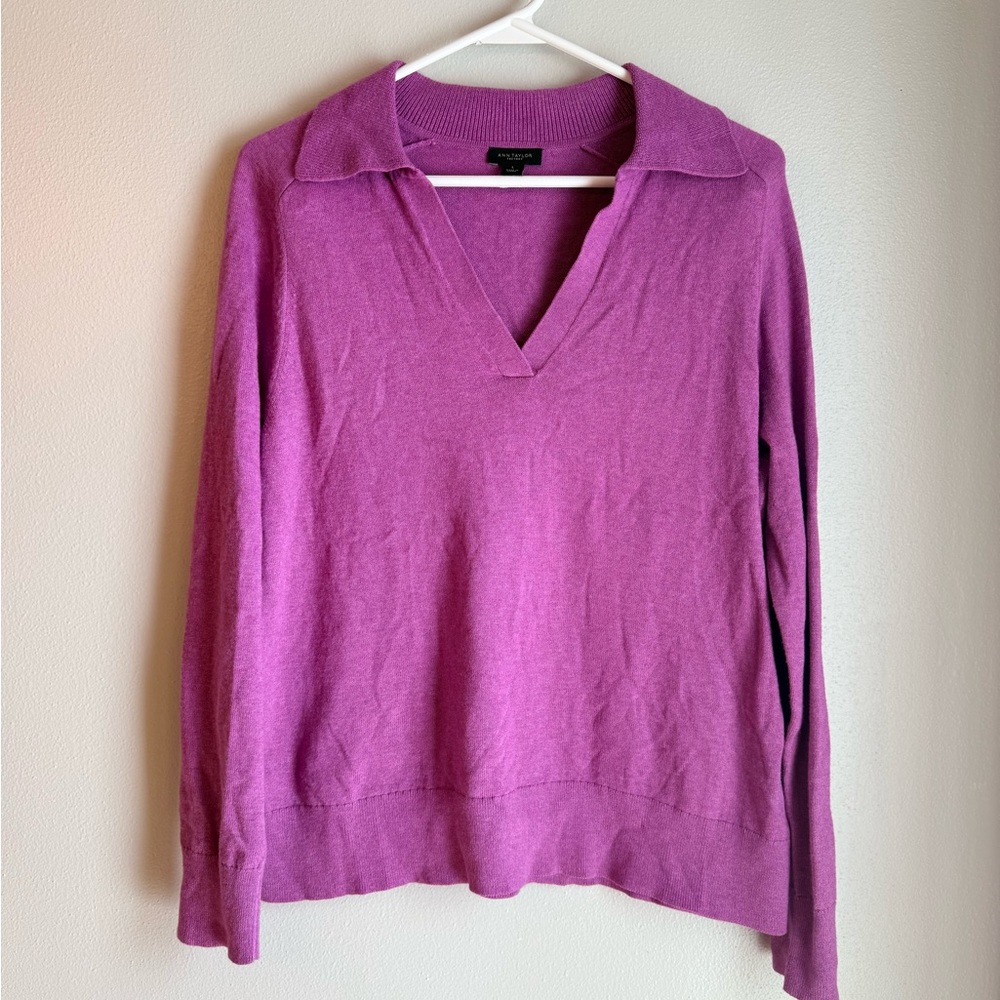 Ann Taylor V-Neck Knit Sweater L